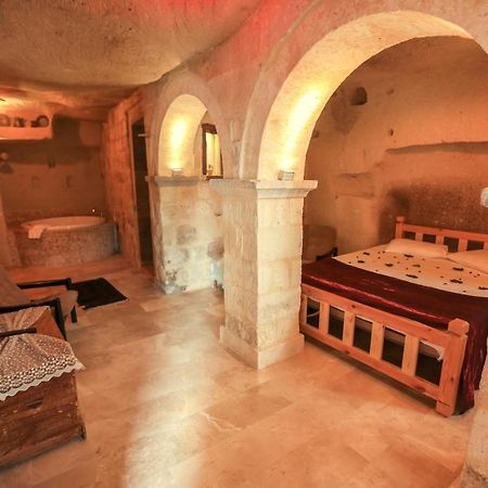 Abu Hayat Cave Suites Ortahisar Exterior photo