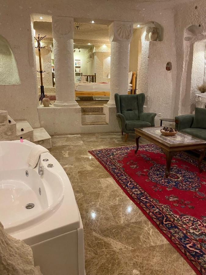 Abu Hayat Cave Suites Ortahisar Exterior photo