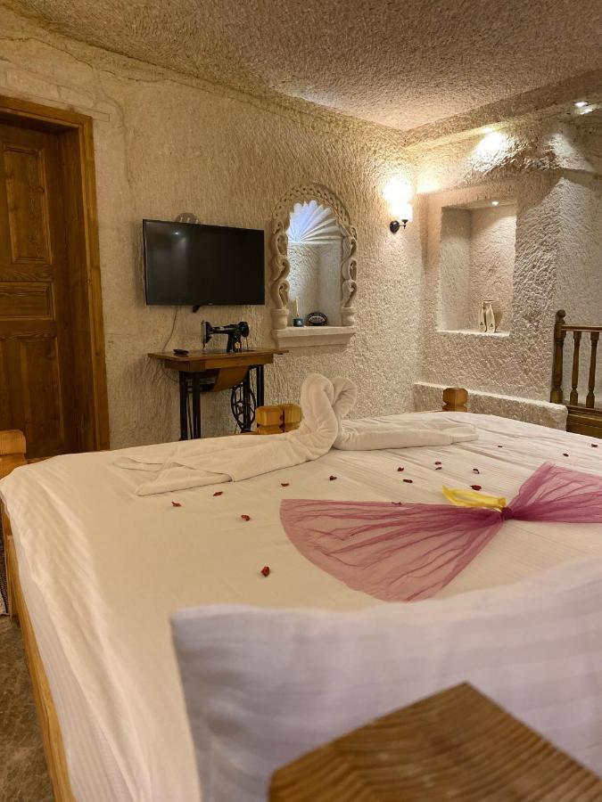 Abu Hayat Cave Suites Ortahisar Exterior photo