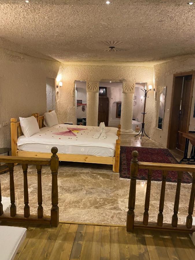 Abu Hayat Cave Suites Ortahisar Exterior photo