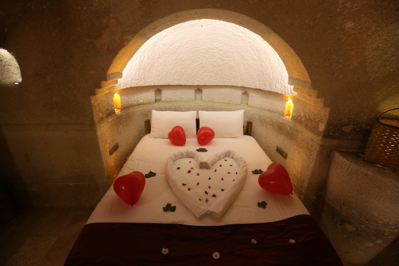 Abu Hayat Cave Suites Ortahisar Exterior photo