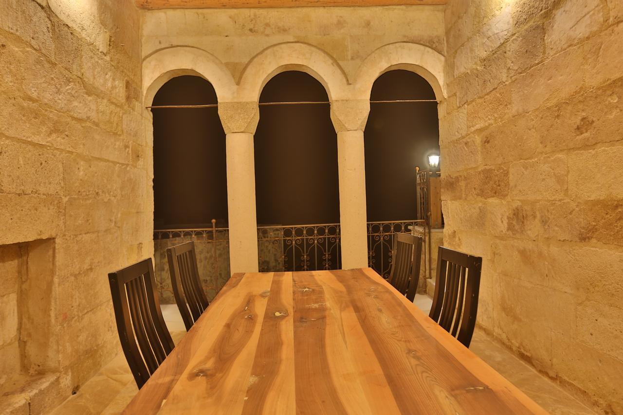 Abu Hayat Cave Suites Ortahisar Exterior photo