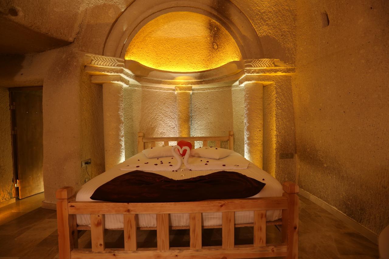 Abu Hayat Cave Suites Ortahisar Exterior photo