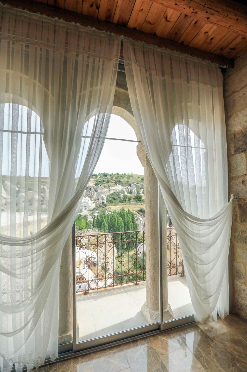 Abu Hayat Cave Suites Ortahisar Exterior photo