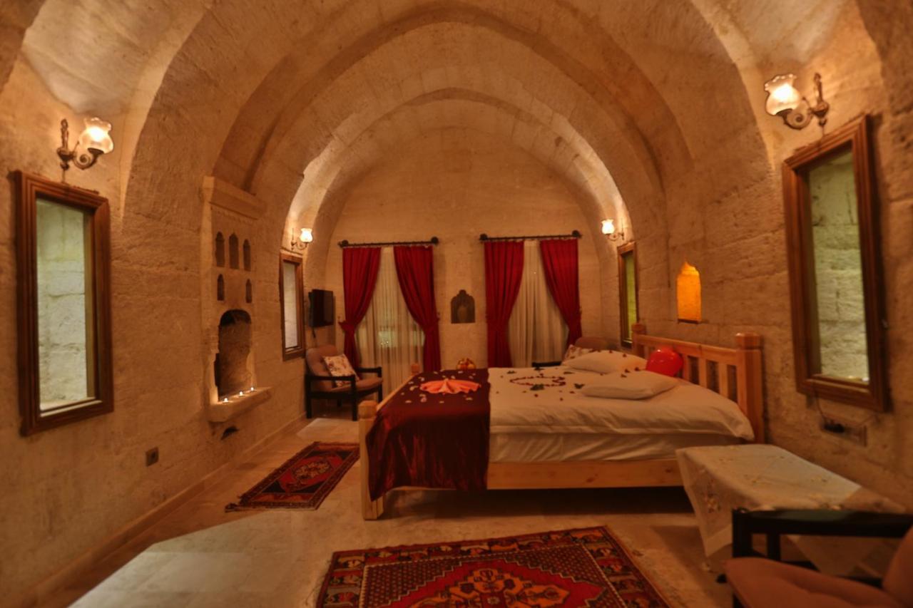 Abu Hayat Cave Suites Ortahisar Exterior photo